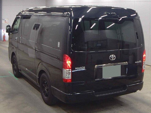 2024 Toyota Hiace Super GL Ductcan P 4WD auction photo 2