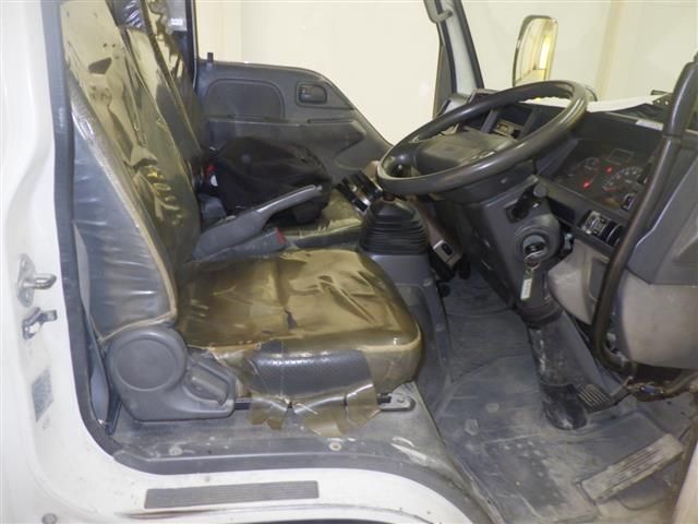 2013 Isuzu Elf dump auction photo 6