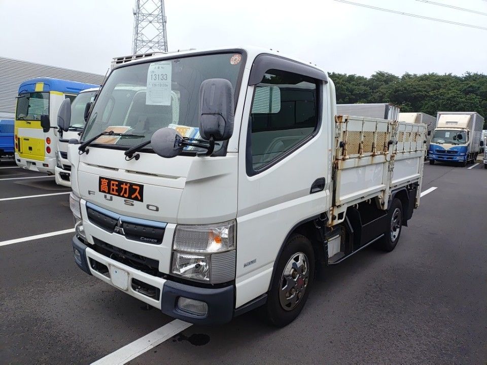 2019 Mitsubishi Fuso Canter Japan auction vehicle
