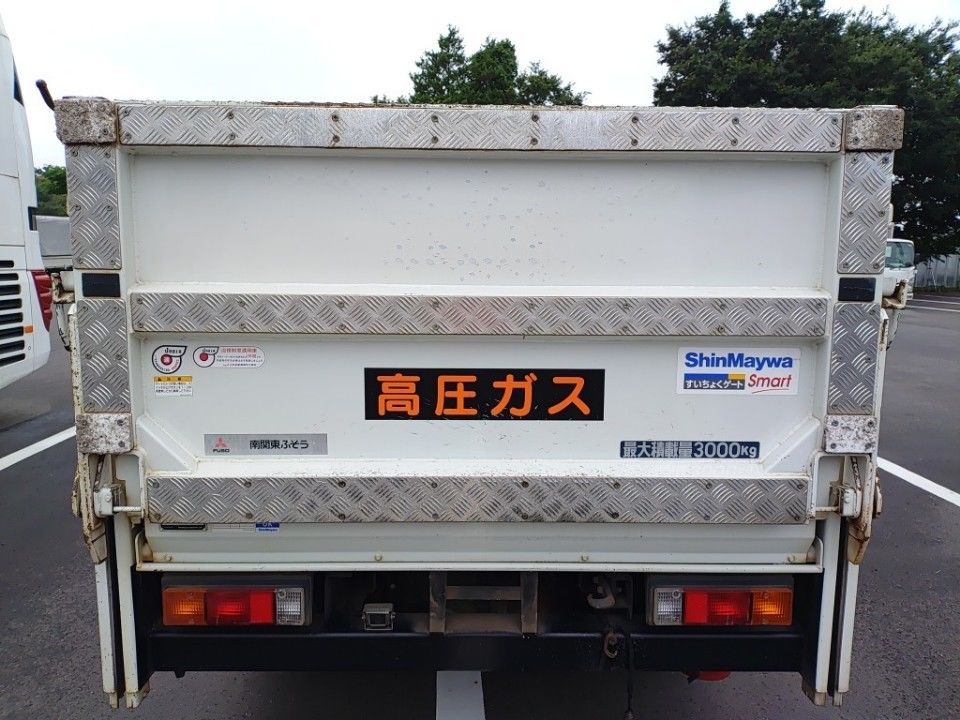 2019 Mitsubishi Fuso Canter auction photo 25