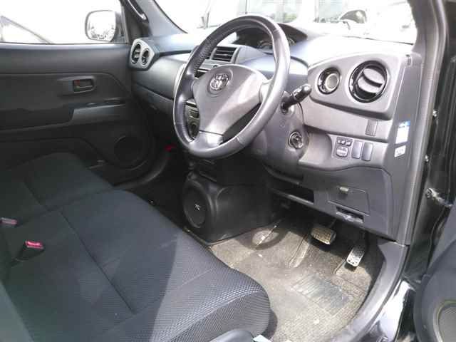 2007 Toyota bB Z Q Ver. auction photo 3