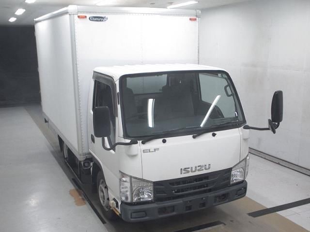Japan Auction Vehicles 5 2017 Isuzu Elf Van auction photo