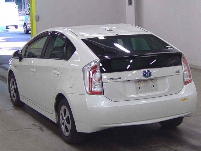 2014 Toyota Prius S auction photo 2