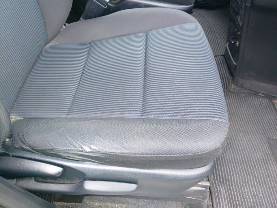 2021 Toyota Noah auction photo 36