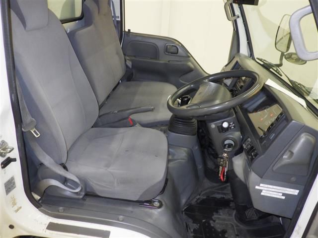 2014 Mazda タイタン Refrigerated and frozen trucks auction photo 6