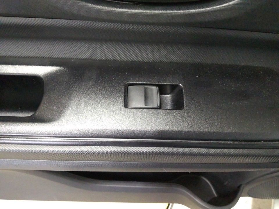2017 Toyota Aqua auction photo 13