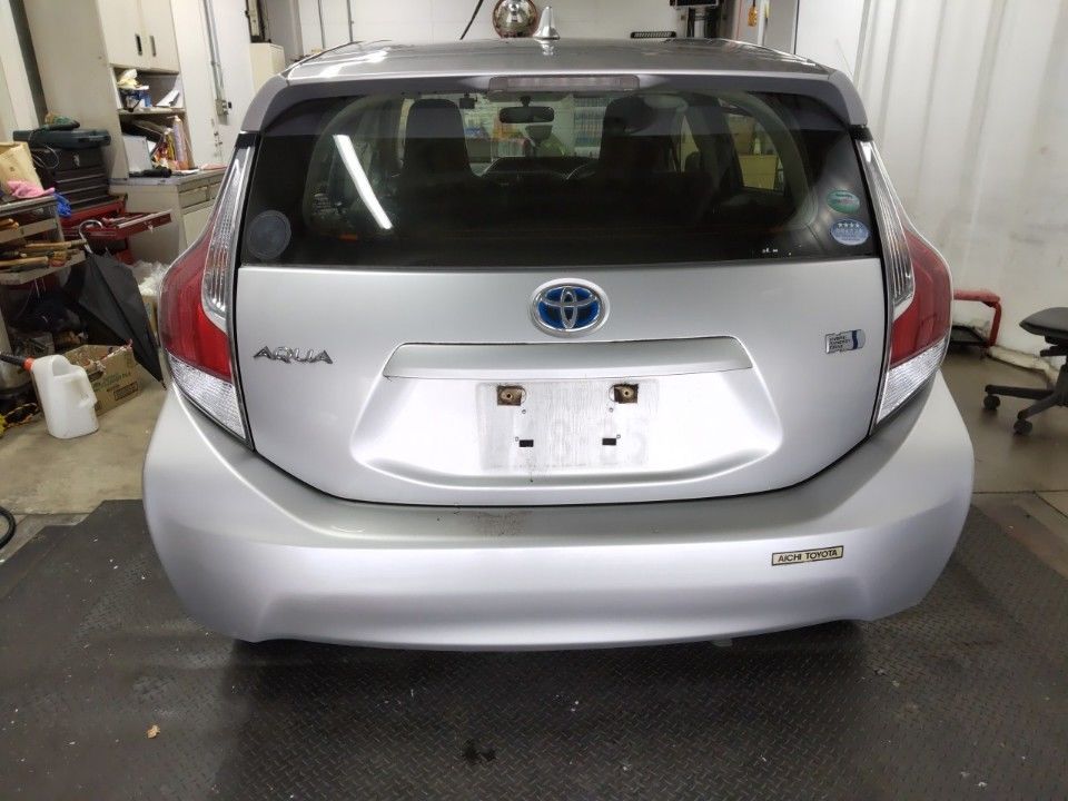 2017 Toyota Aqua auction photo 5