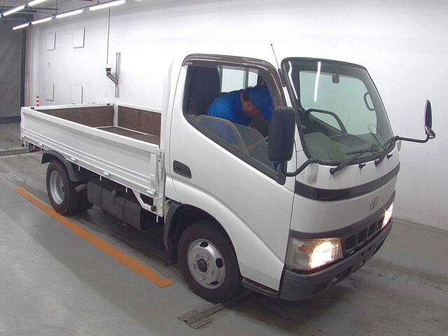 Japan Auction Vehicles 8 2006 Toyota Dyna フルジャストロー auction photo