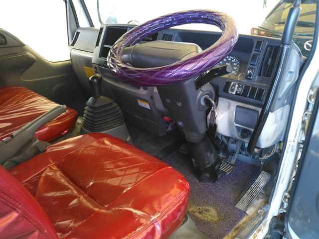 2009 Isuzu Elf dump auction photo 3