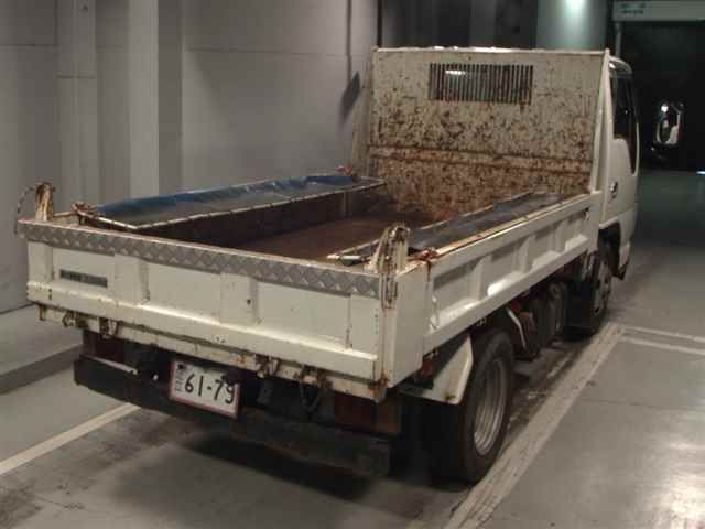2009 Isuzu Elf dump auction photo 5