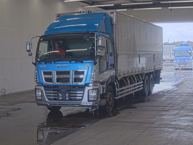 2013 Isuzu Giga アルミウイング Japan auction vehicle