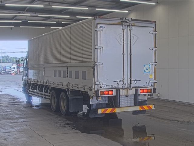 2013 Isuzu Giga アルミウイング auction photo 2