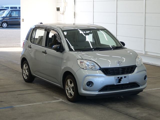 2016 Toyota Passo X Japan auction vehicle
