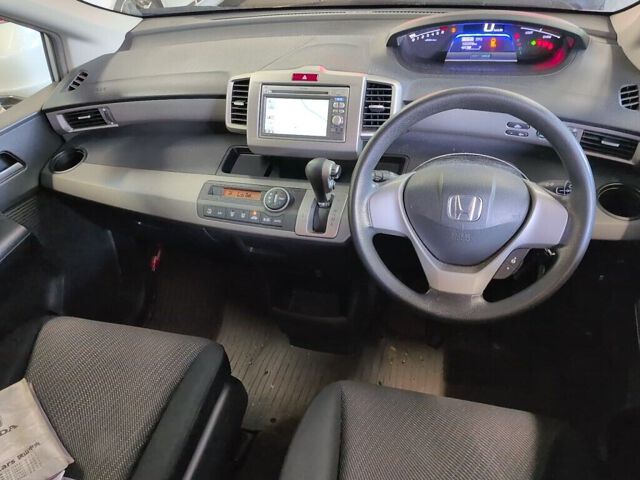 2012 Honda Freed HV auction photo 3