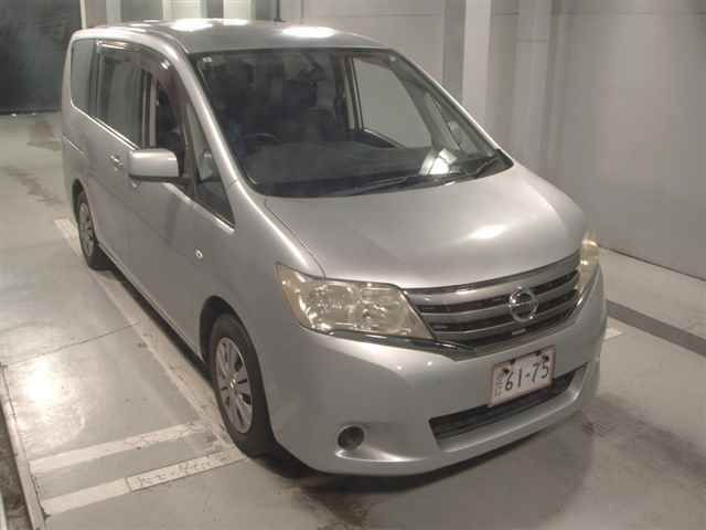 2011 Nissan Serena 20S Japan auction vehicle