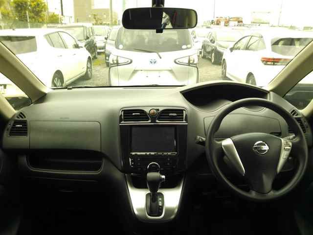 2011 Nissan Serena 20S auction photo 8