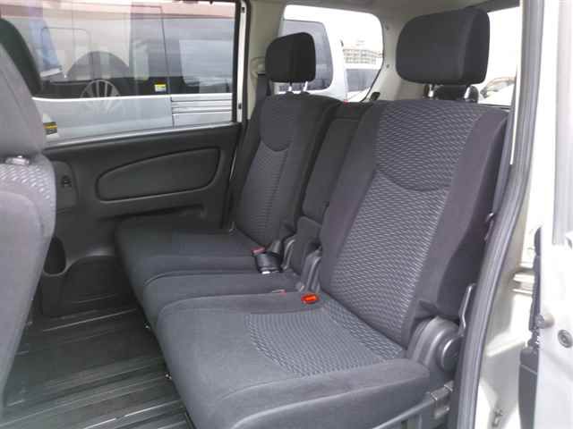 2011 Nissan Serena 20S auction photo 9