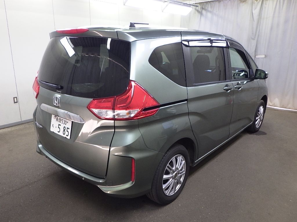 2022 Honda フリード+ 4WD Gホンダセンシング auction photo 2