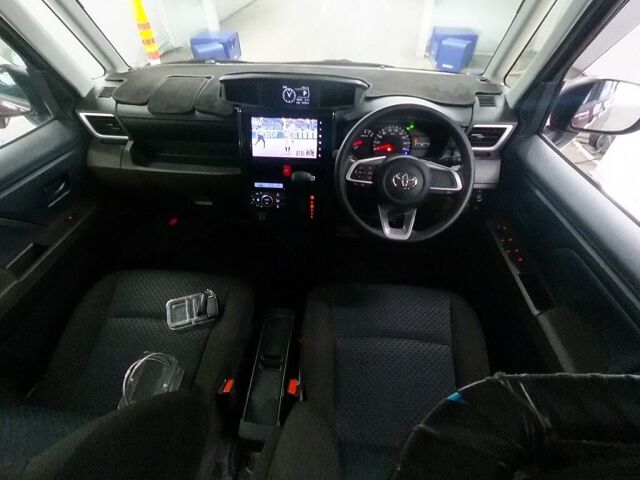 2023 Toyota Roomy G auction photo 3