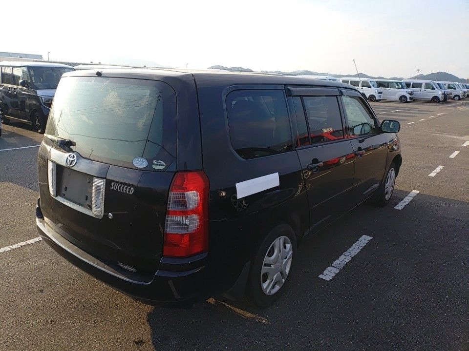 2011 Toyota Succeed auction photo 2