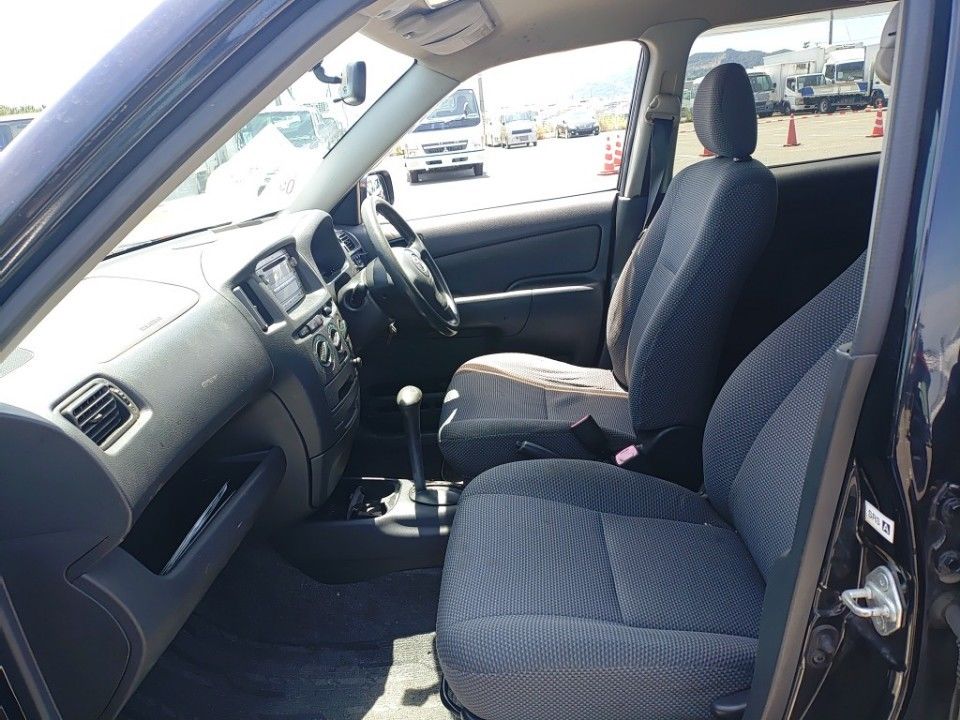 2011 Toyota Succeed auction photo 16