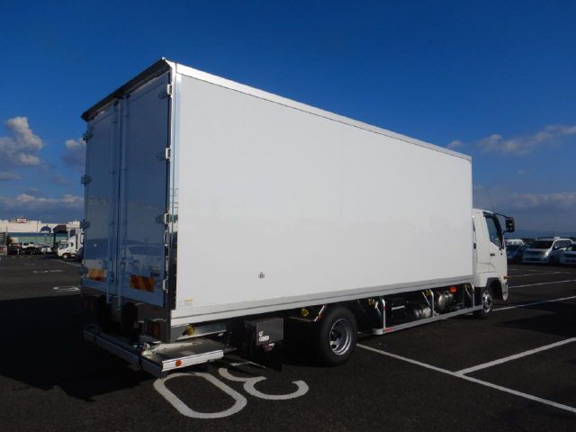 2026 Mitsubishi Fuso Fighter 2.1 tons Refrigerated auction photo 4