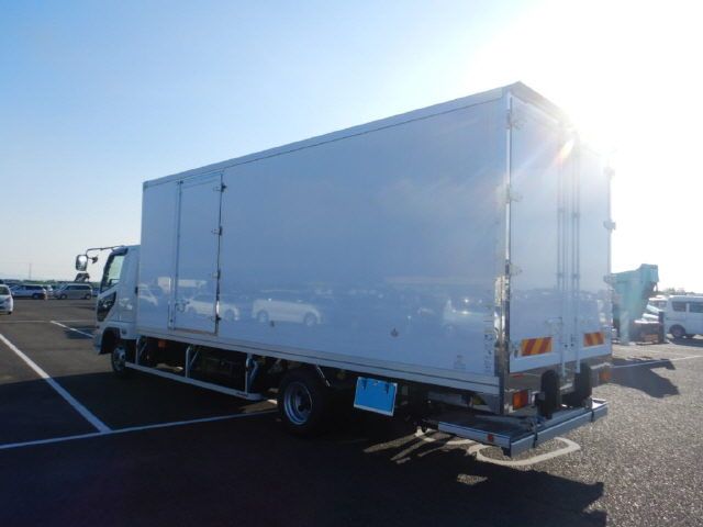 2026 Mitsubishi Fuso Fighter 2.1 tons Refrigerated auction photo 2