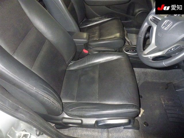 2012 Honda Fit XHセレクション auction photo 6