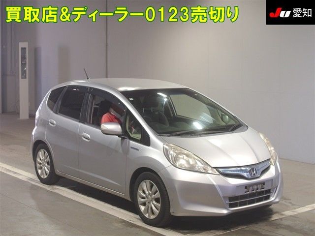 2012 Honda Fit XHセレクション Japan auction vehicle