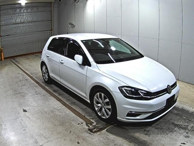 2017 Volkswagen ゴルフ TSIハイライン Japan auction vehicle