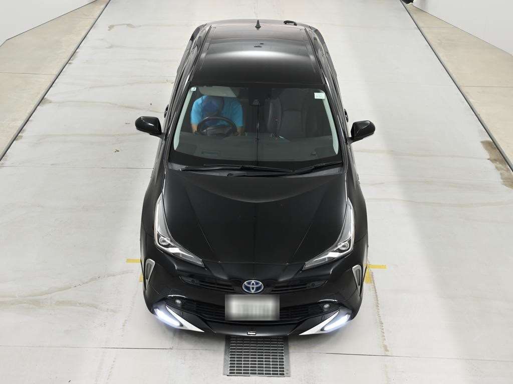 2019 Toyota Prius Aツーリングセレクション auction photo 7