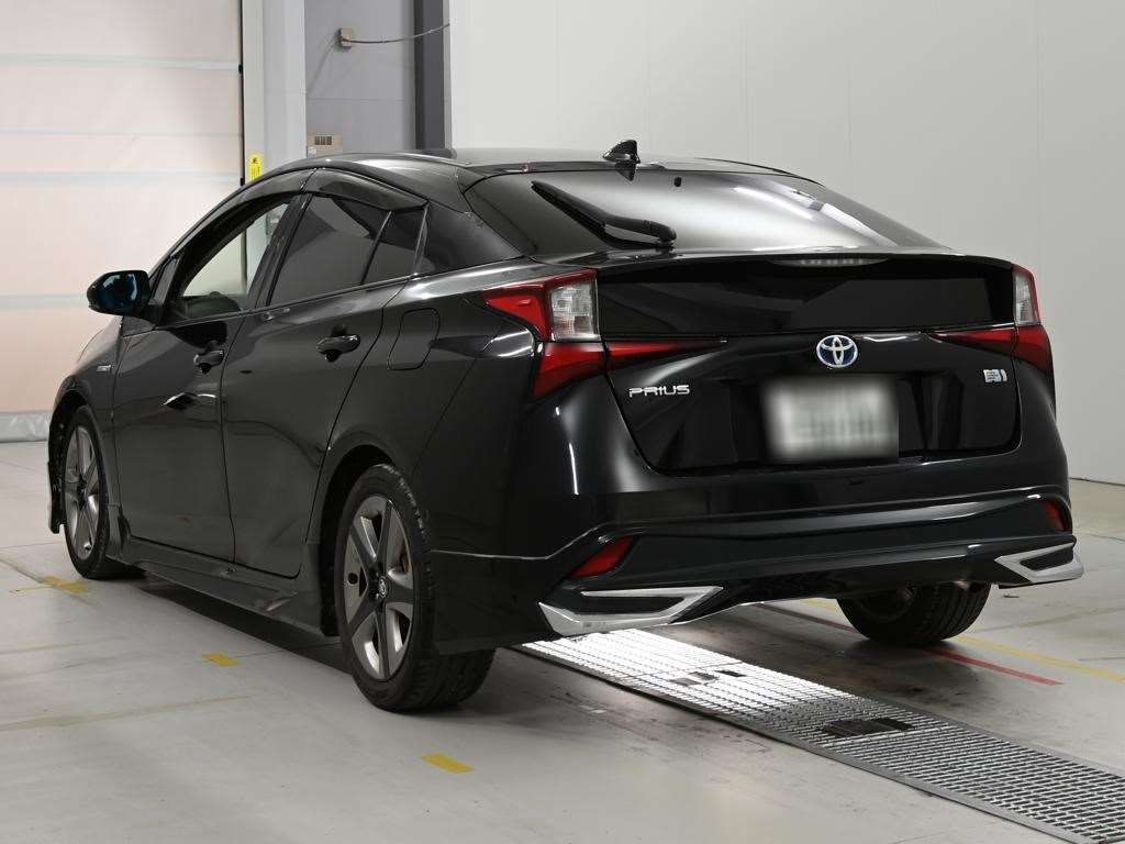 2019 Toyota Prius Aツーリングセレクション auction photo 6