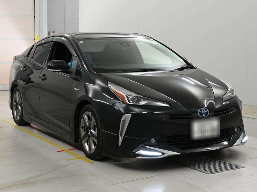 2019 Toyota Prius Aツーリングセレクション auction photo 5
