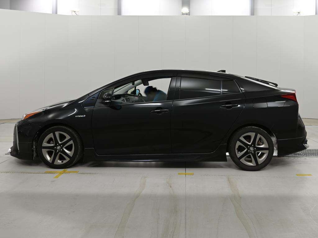 2019 Toyota Prius Aツーリングセレクション auction photo 4