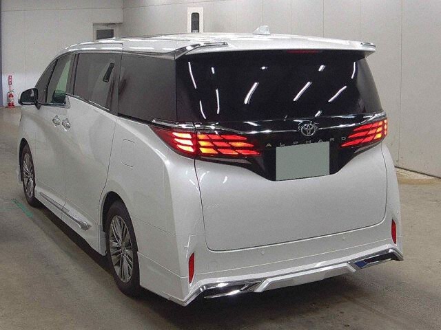 2025 Toyota Alphard Z auction photo 2