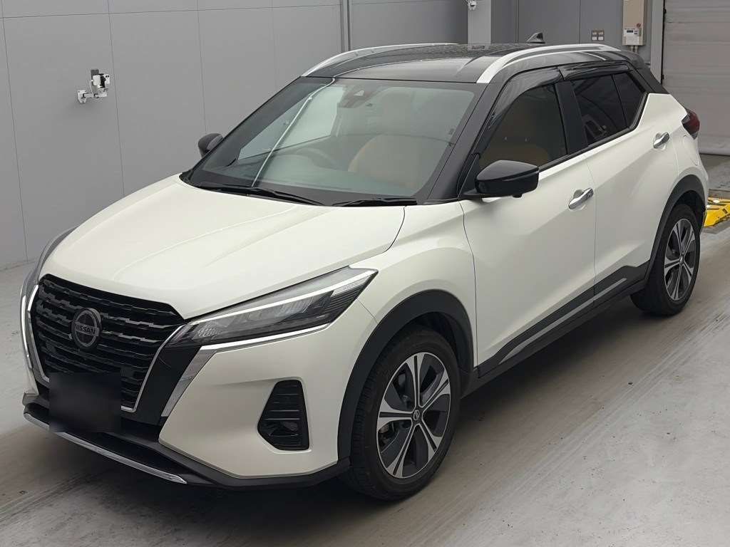 2021 Nissan Kicks X Two-Tone Interior Edition Japan auction vehicle