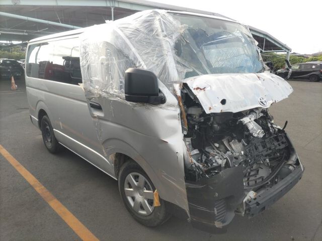 Japan Auction Vehicles 8 2024 Toyota Hiace 4WD auction photo