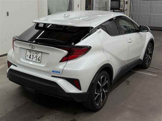 2022 Toyota C-HR G-T auction photo 5