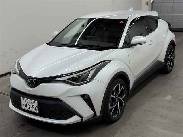 2022 Toyota C-HR G-T auction photo 4
