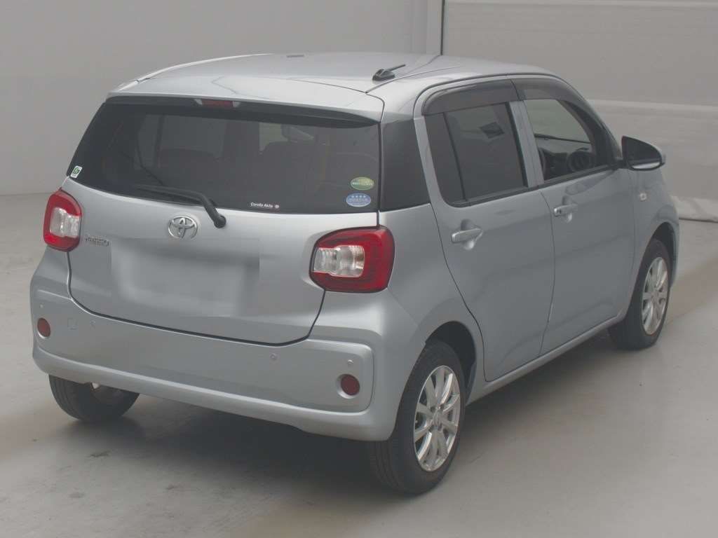 2019 Toyota Passo X L Package S auction photo 2