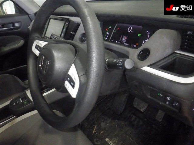 2021 Honda Fit e HEVクロスター auction photo 5