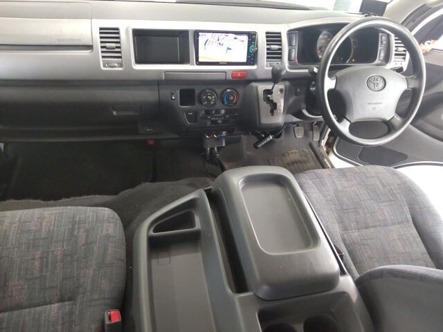 2007 Toyota Hiace 4WD auction photo 6