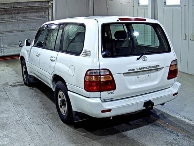 2000 Toyota Land Cruiser 100 VX D-TB 4WD auction photo 2