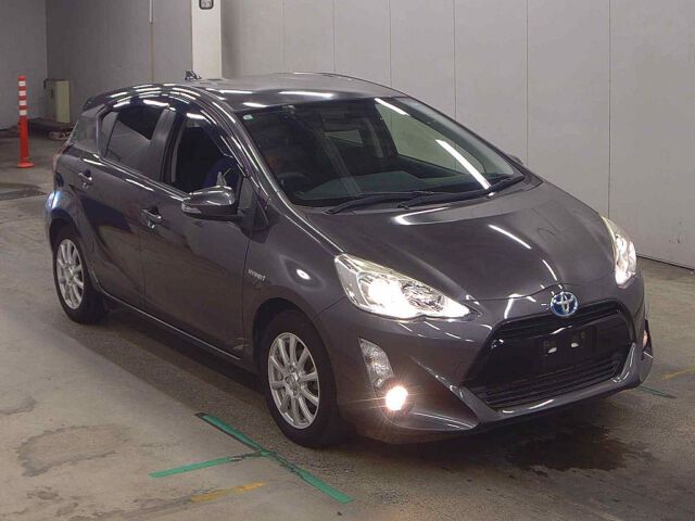 2015 Toyota Aqua S Japan auction vehicle