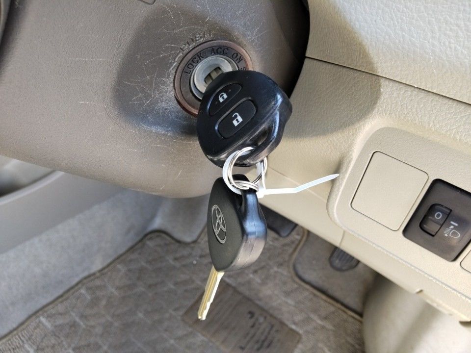 2011 Toyota カローラ アクシオ auction photo 15