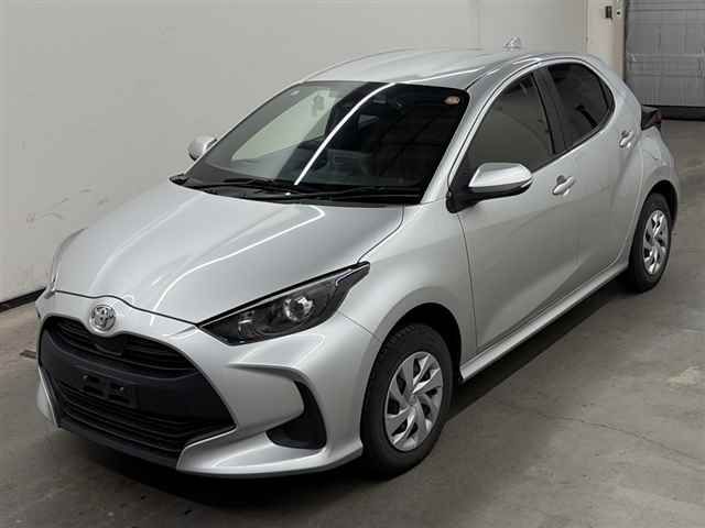 2022 Toyota Yaris X 4WD auction photo 4