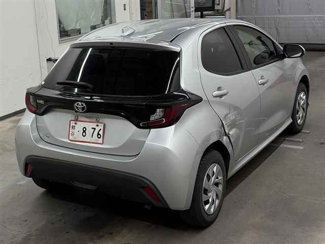 2022 Toyota Yaris X 4WD auction photo 5