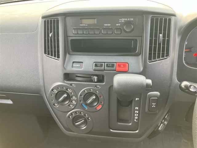 2015 Toyota TownAce Van DX auction photo 6