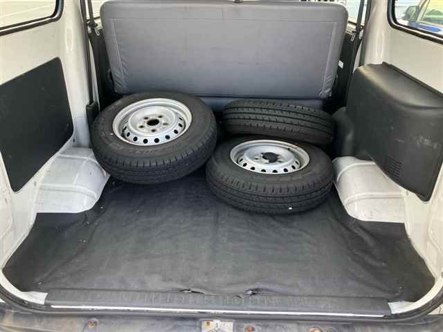 2015 Toyota TownAce Van DX auction photo 9