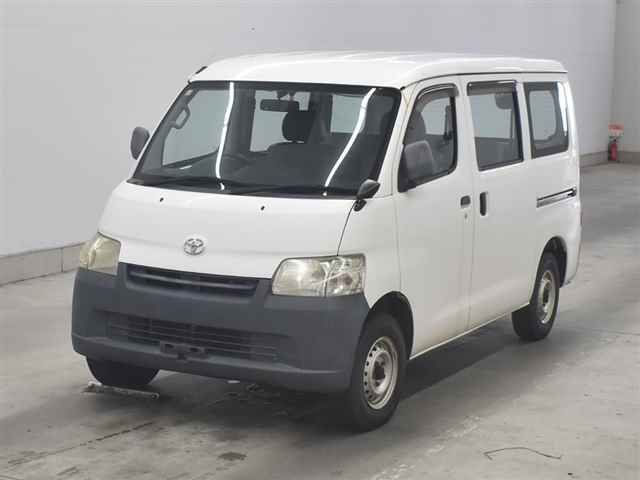 2015 Toyota TownAce Van DX auction photo 4